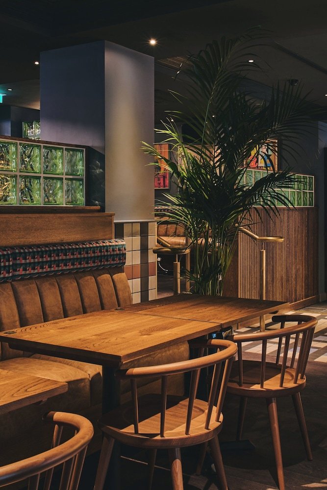 Restaurant:1000px
