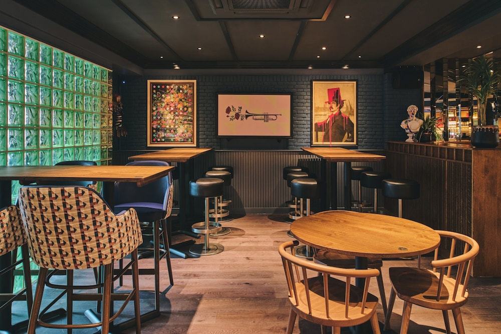 Restaurant:1000px