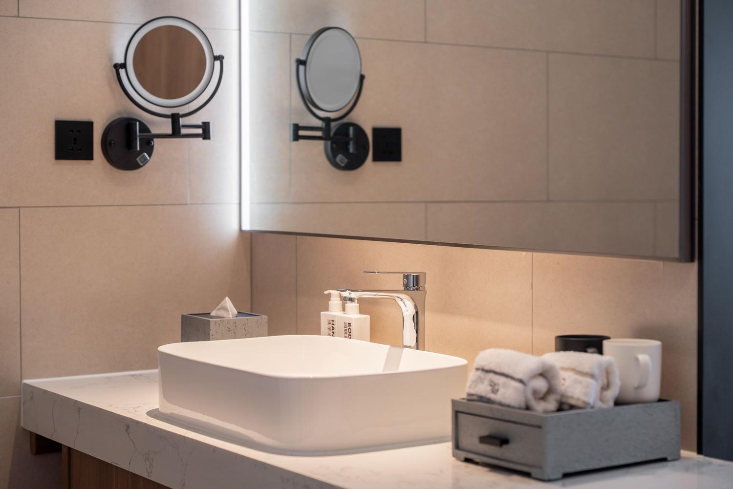 Hefei High-tech Zhong'an Chuanggu Tongpai Hotel Room Type - Light Enjoyment Twin Room (Smart Guest Control · Down Duvet · Daikin Air Conditioner)