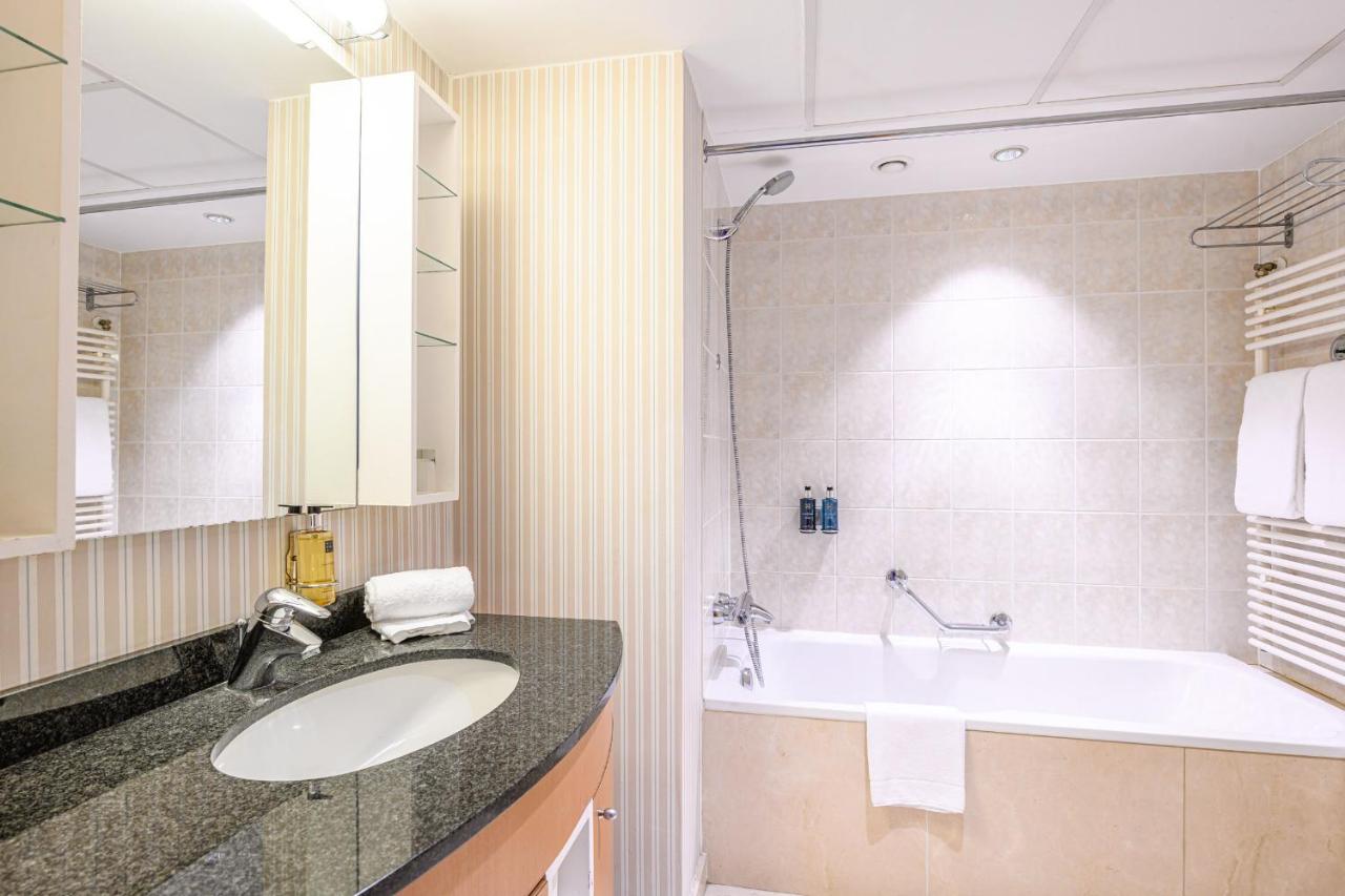 B-aparthotel Ambiorix Room Type - Room STANDARD