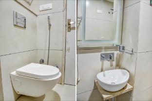 OYO Townhouse 497 Hotel Om Palace photo 3