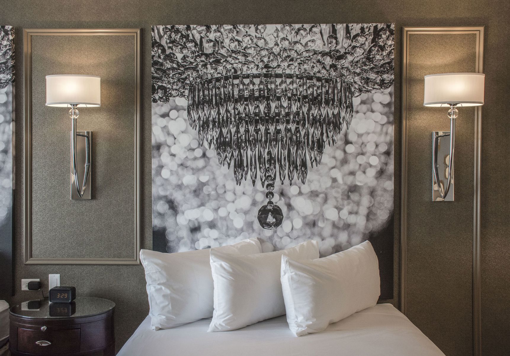 The Delavan Hotel & Spa - Tap to explore photos