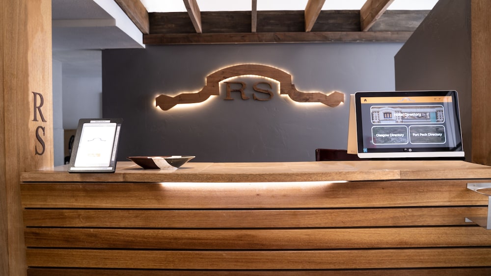 Lobby:1000px 3, Rundle Suites, Valley