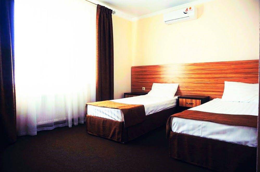 Hotel "Floret" photo 2