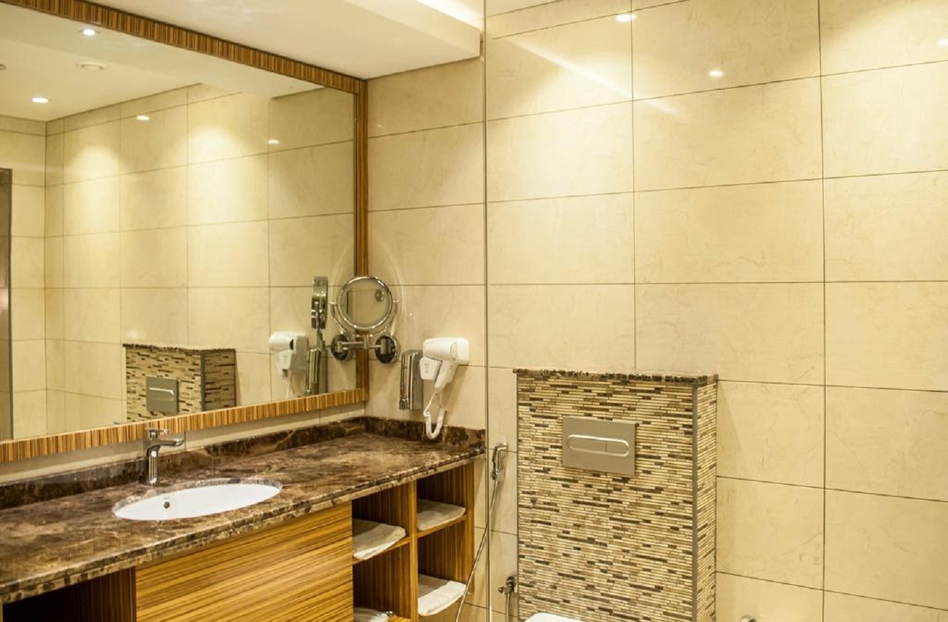 Best Western Plus Pearl Creek Room Type - Standard Room