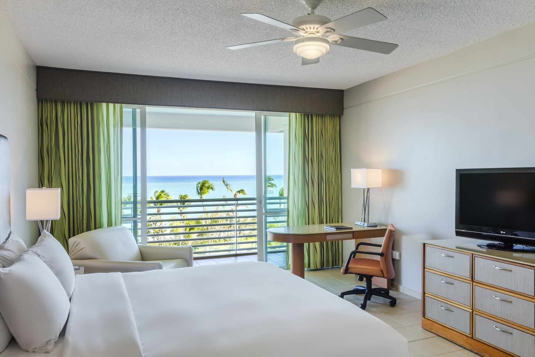 Hilton Ponce Golf & Casino Resort - Tap to explore photos