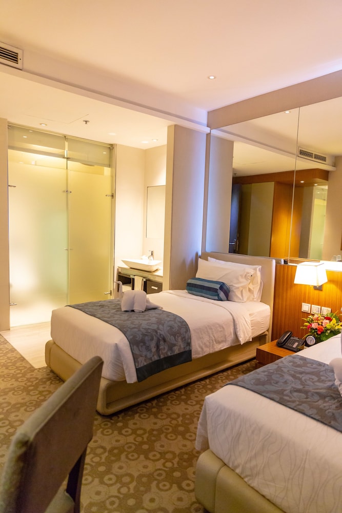 Hotel H2O Room Type - Parkview Twin (Small Family Room)