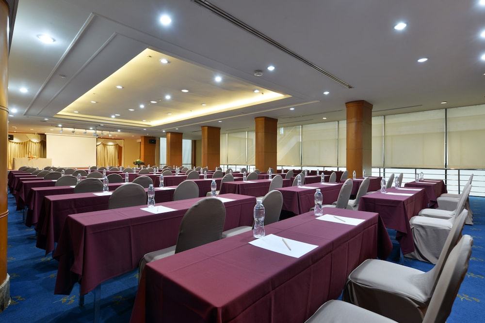 Meeting facility:1000px