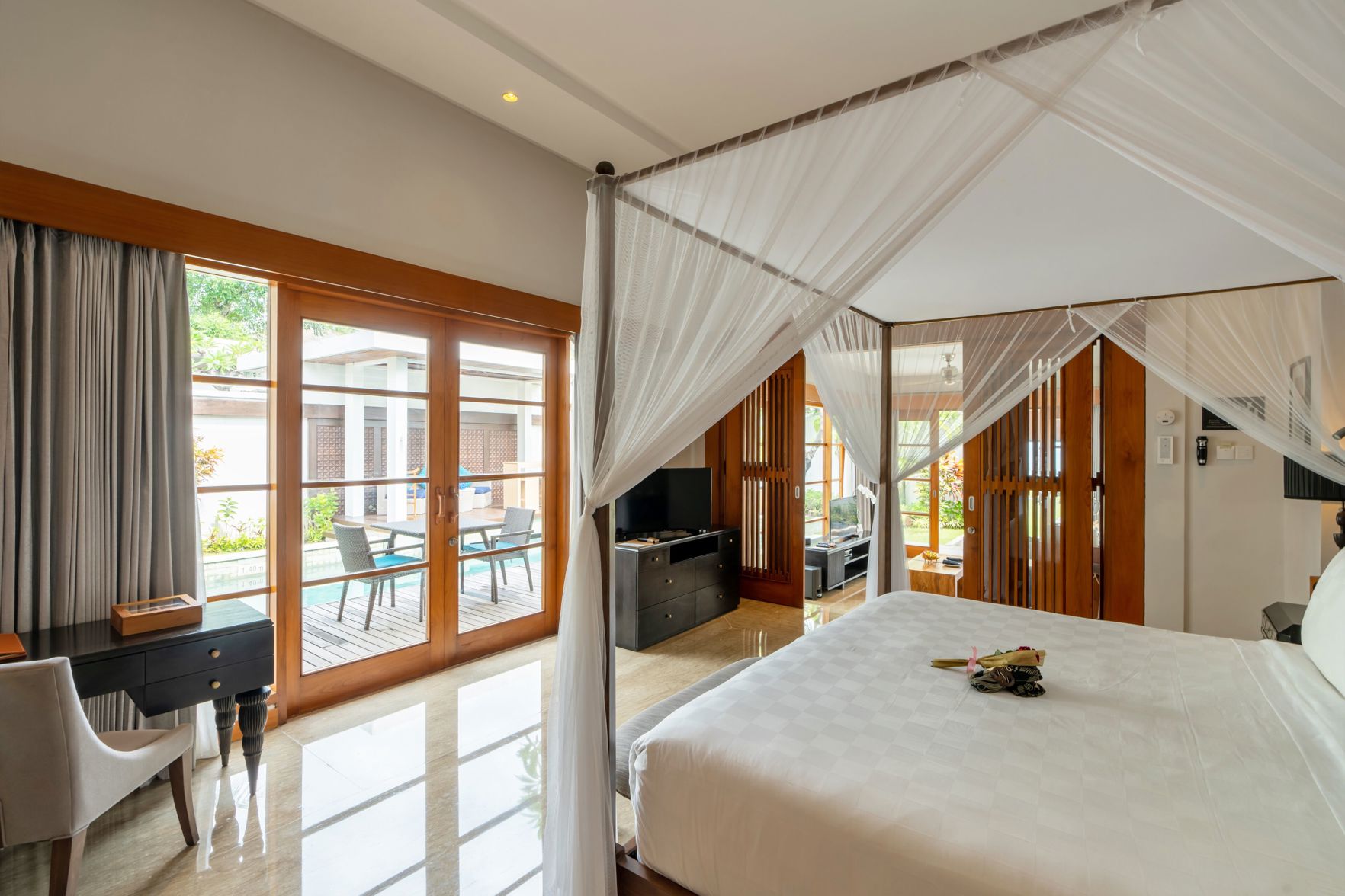 The Samaya Seminyak - Bali - Tap to explore photos