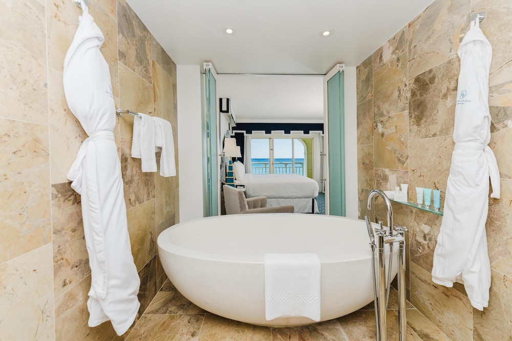 Eau Resort & Spa Room Type - Ocean Front Suite