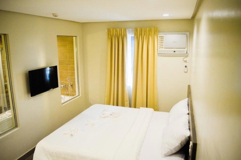 Cebu R Hotel Mabolo - Tap to explore photos