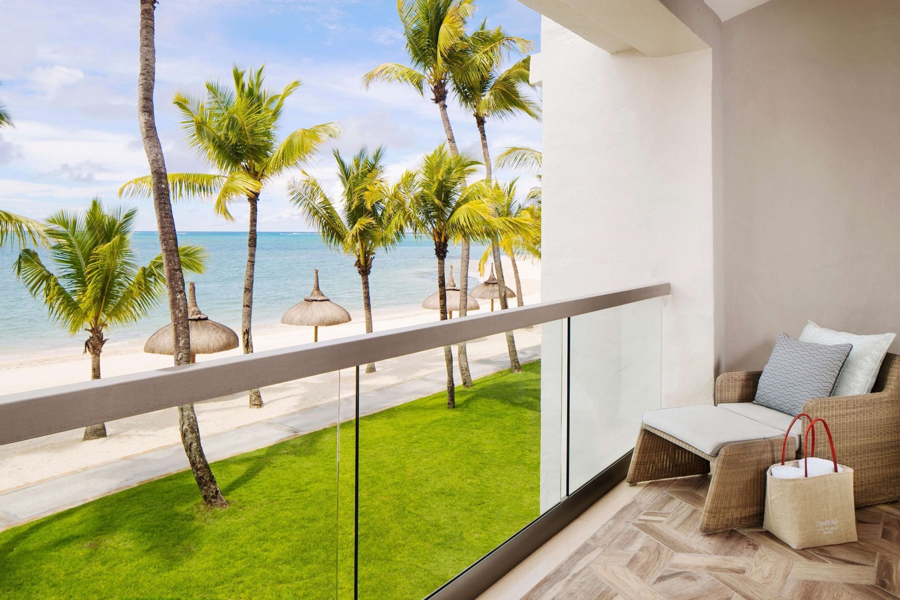 One&Only Le Saint Geran Room Type - Beach Front Balcony Queen