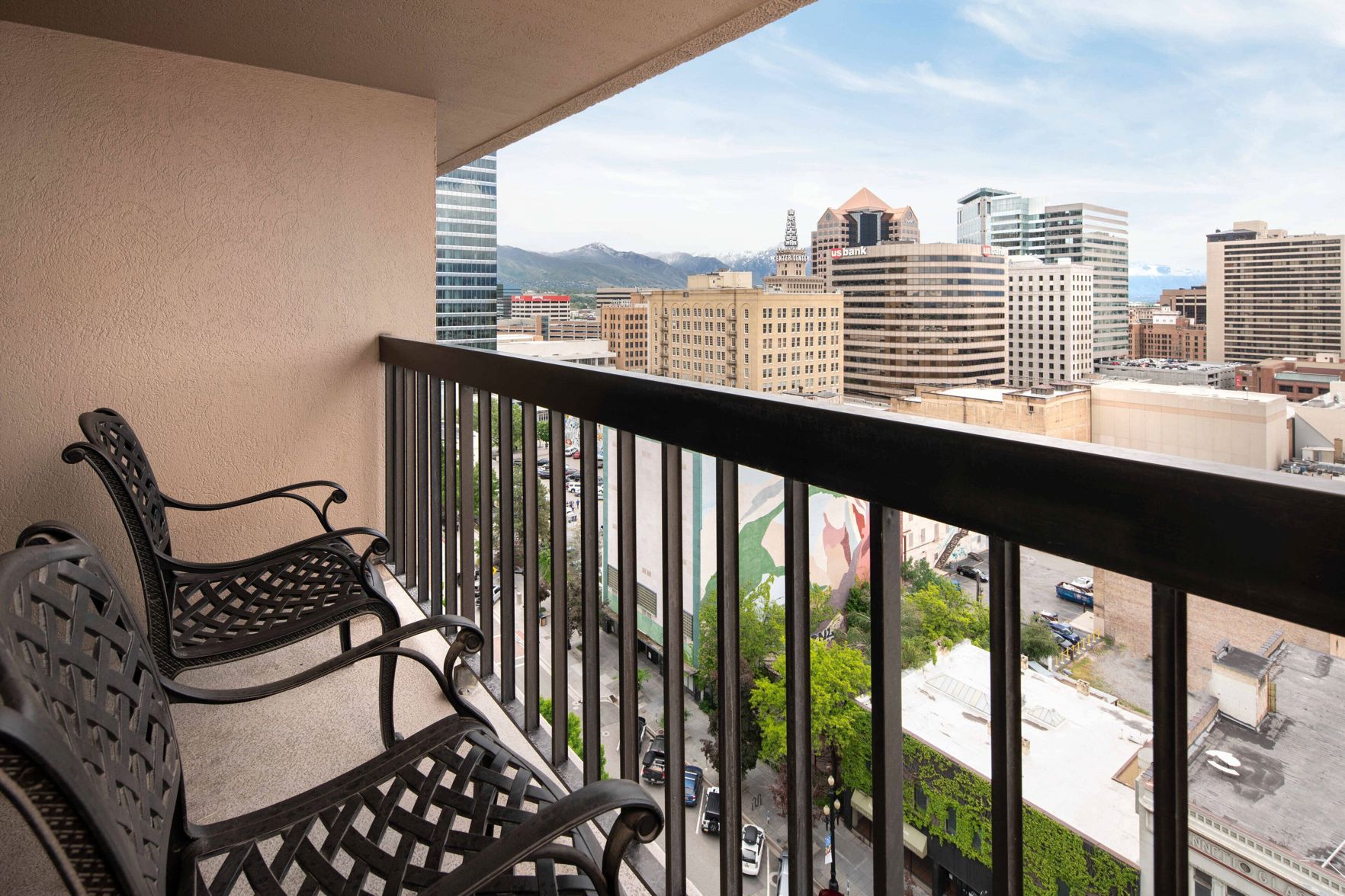 Salt Lake Marriott Downtown at City Creek - Tap to explore photos