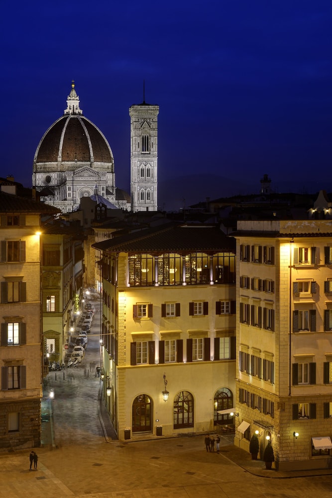 Hotel L'Orologio Firenze - Tap to explore photos