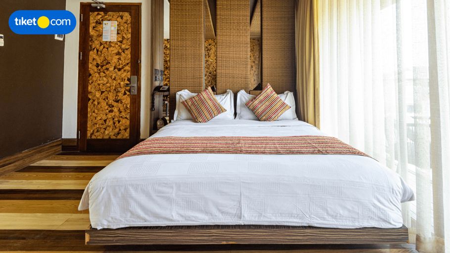 Mega Boutique Hotel - Tap to explore photos