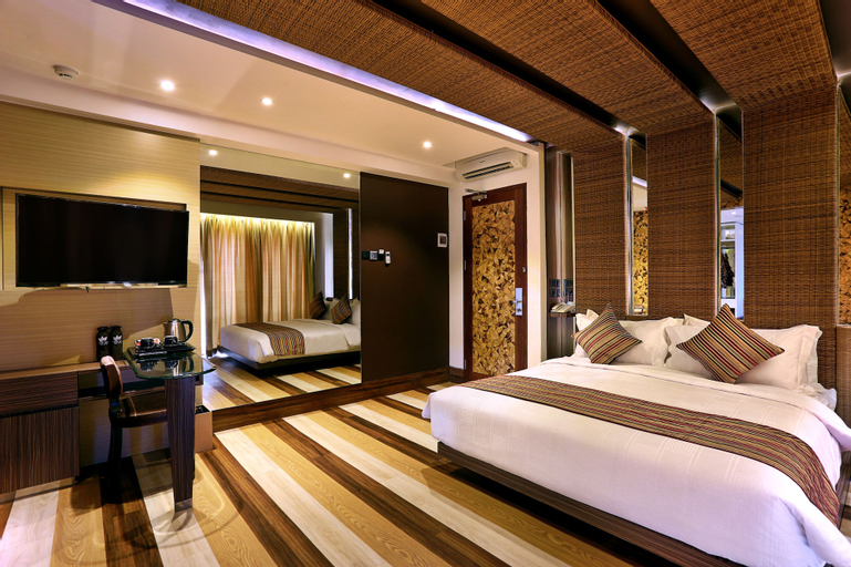 Mega Boutique Hotel - Tap to explore photos