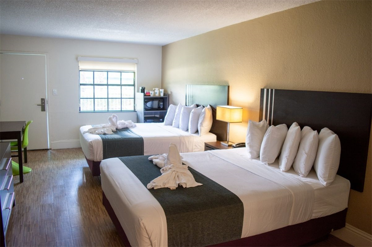 Avanti International Resort - Tap to explore photos