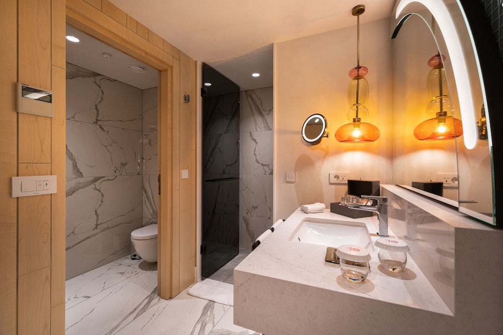 Lara Barut Collection Ultra All Inclusive Room Type - Deluxe Family Suite Swim Up Lara Barut Collection Ultra All Inclusive Room Type - Deluxe Family Suite Swim Up
