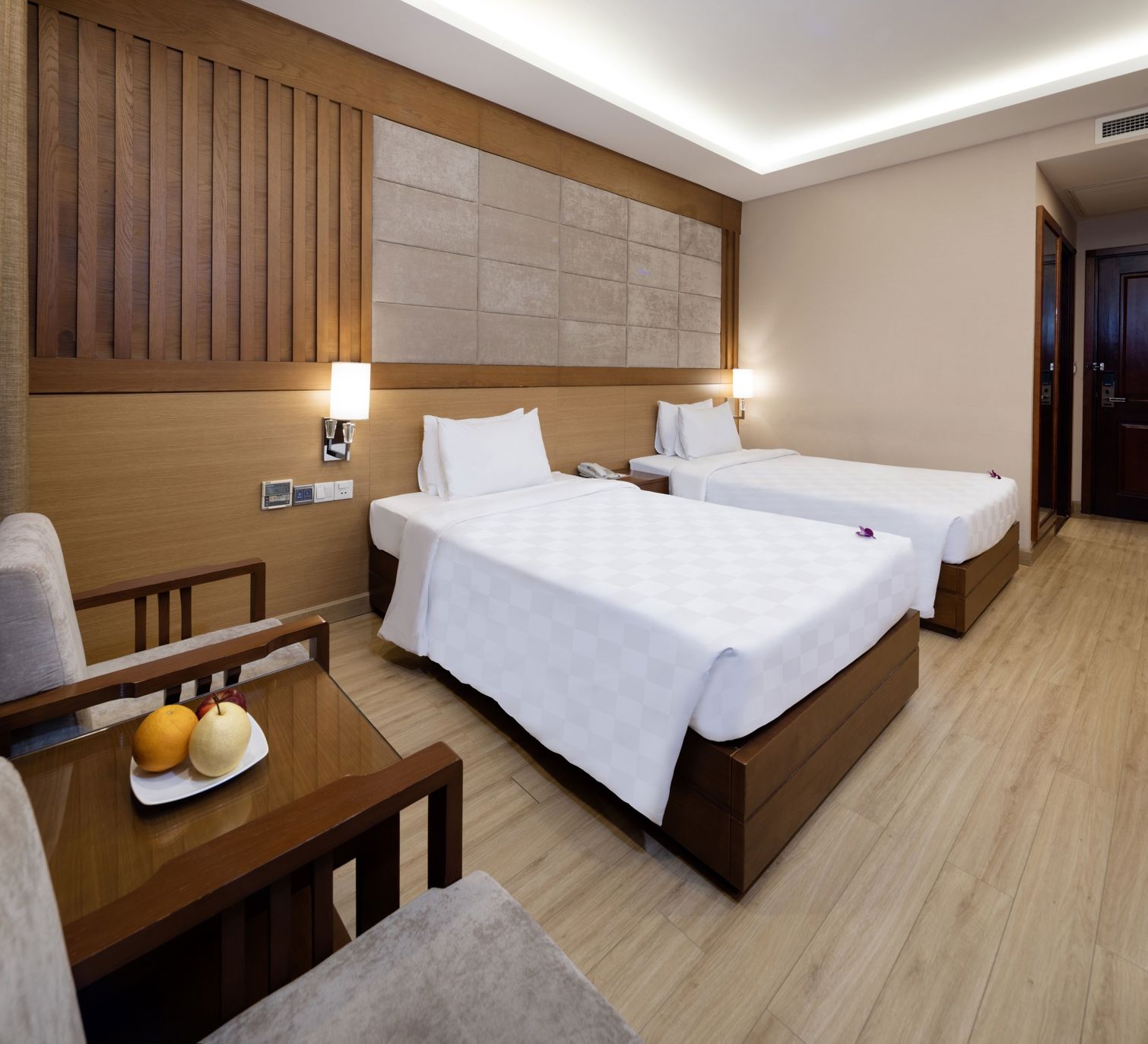 Eden Star Saigon Hotel Room Type - Premium Deluxe Twin with Window - Free Mini Bar Eden Star Saigon Hotel Room Type - Premium Deluxe Twin with Window - Free Mini Bar
