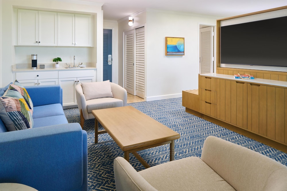 Kauai Beach Resort & Spa at Summer Ease Pavilion Room Type - Signature Suite, 1 King Bed, Oceanfront (Newly Renovated)