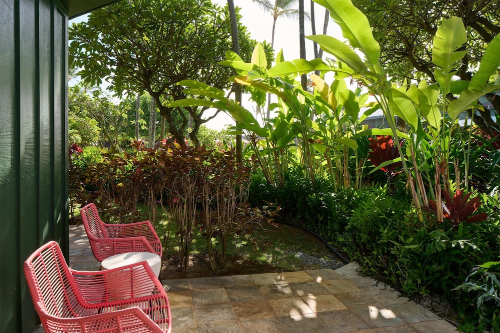 Kauai Beach Resort & Spa at Summer Ease Pavilion Room Type - Signature Room, 2 Queen Beds, Mobility Accessible, Garden View (Newly Renovated) Kauai Beach Resort & Spa at Summer Ease Pavilion Room Type - Signature Room, 2 Queen Beds, Mobility Accessible, Garden View (Newly Renovated)