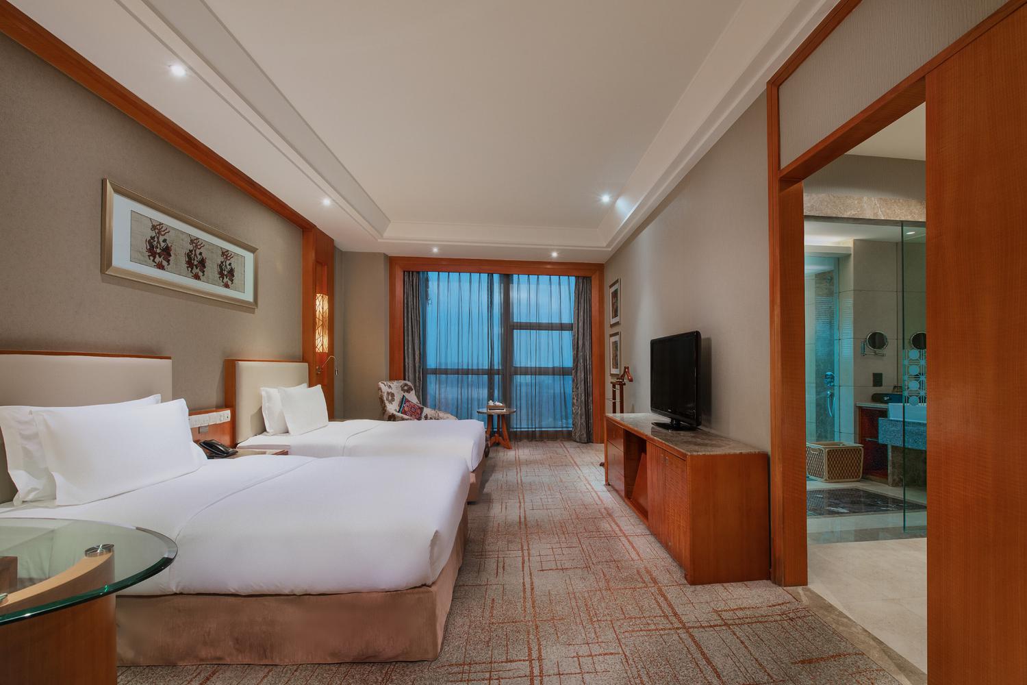 Empark Grand Hotel Room Type - Executive 2-bed Room