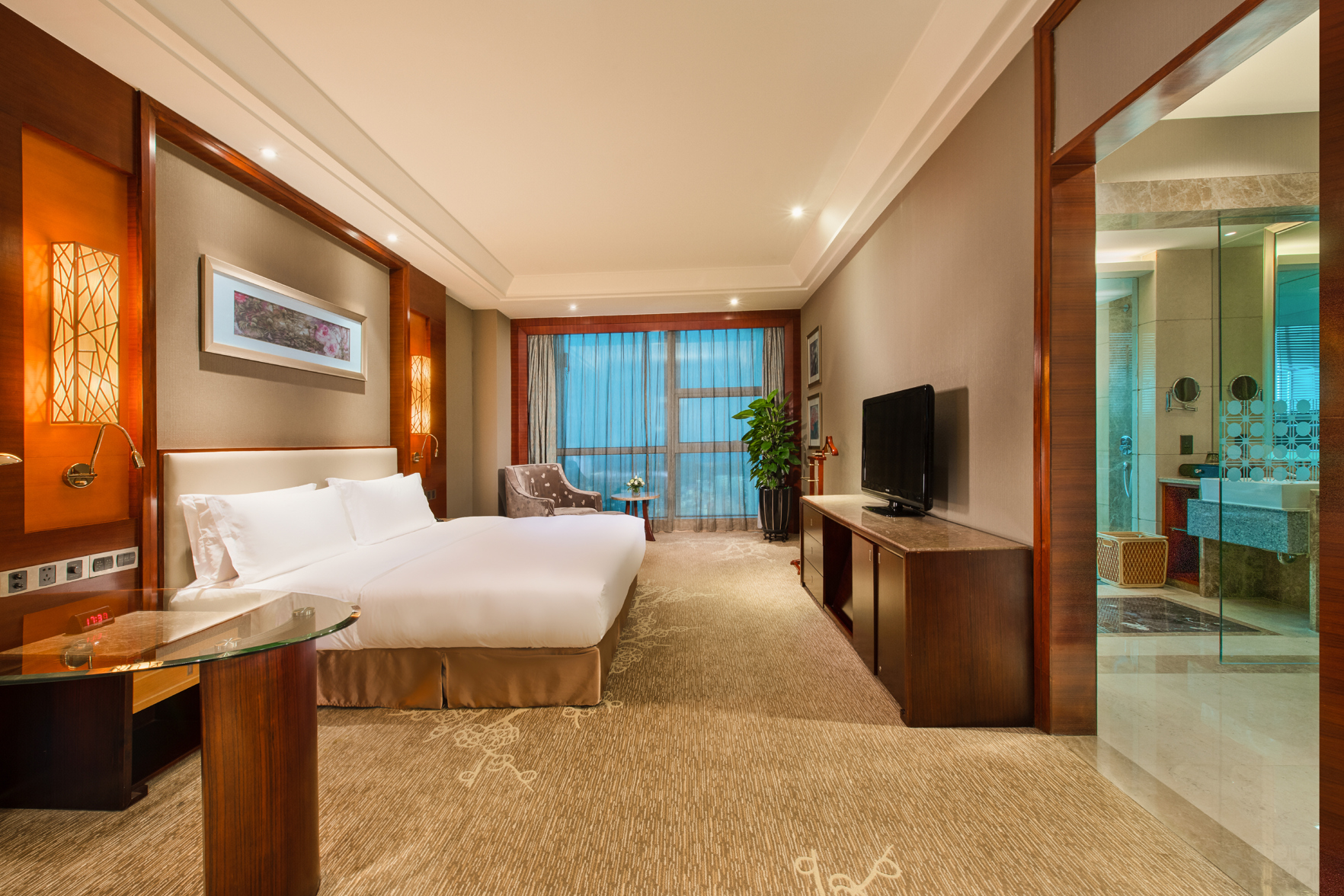 Empark Grand Hotel Room Type - Superior Queen Room
