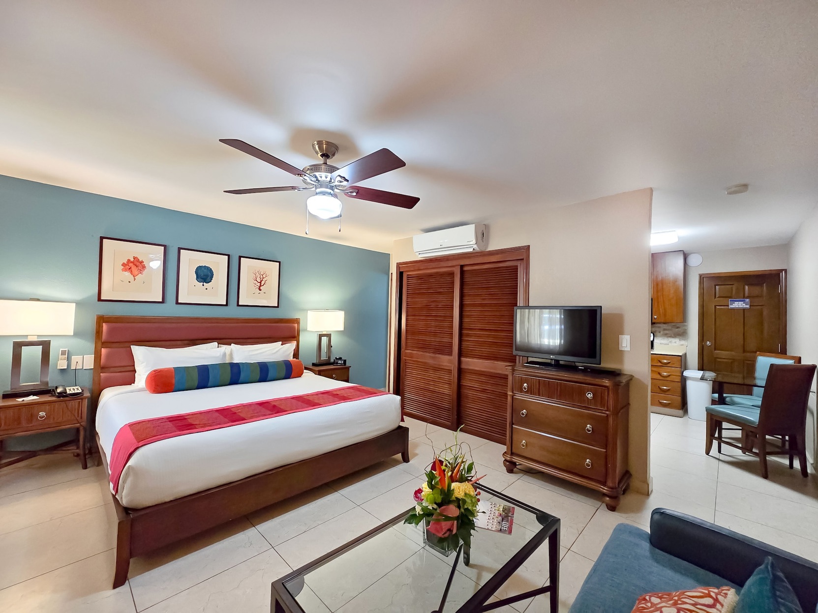 Simpson Bay Resort, Marina & Spa Room Type - Deluxe Studio