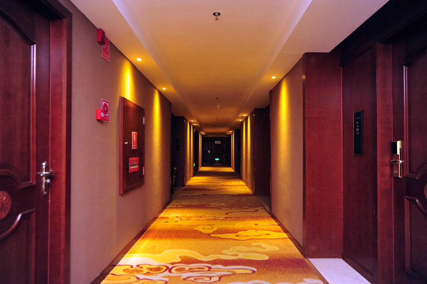 君逸豪廷假日酒店(昆明官渡古镇云南省博物馆店) photo 4