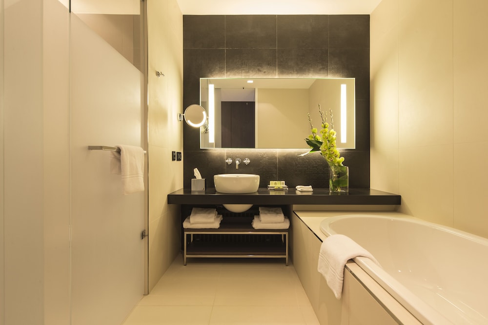 InterContinental MARSEILLE - HOTEL DIEU Room Type - 1 King Premium