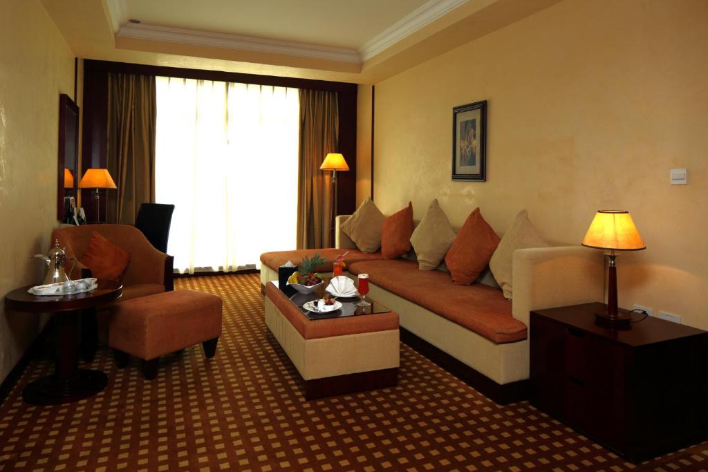 Ramada by Wyndham Riyadh, Riyadh - Tap to explore photos