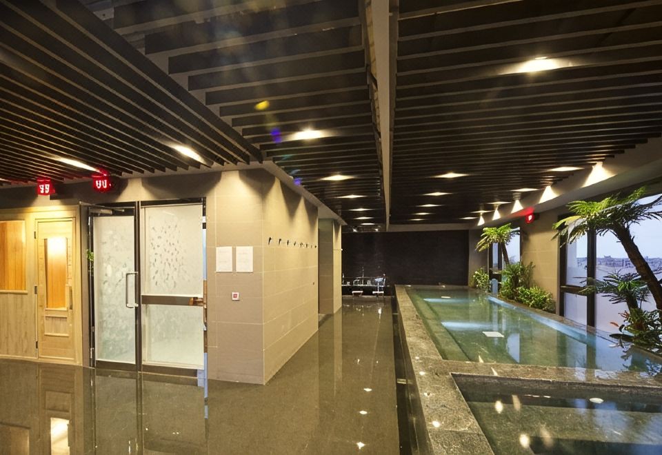 Lakeshore Hotel Hualien - Tap to explore photos