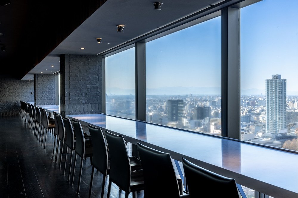 Breakfast area:1000px