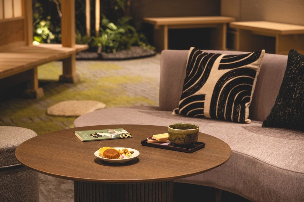 Lounge:1000px