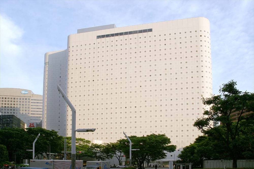 Exterior:1000px