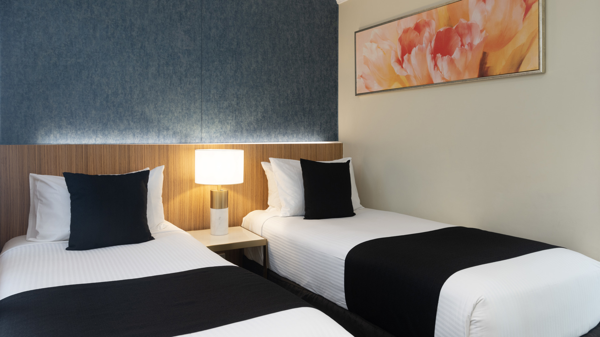 Hotel Diana Woolloongabba - Tap to explore photos