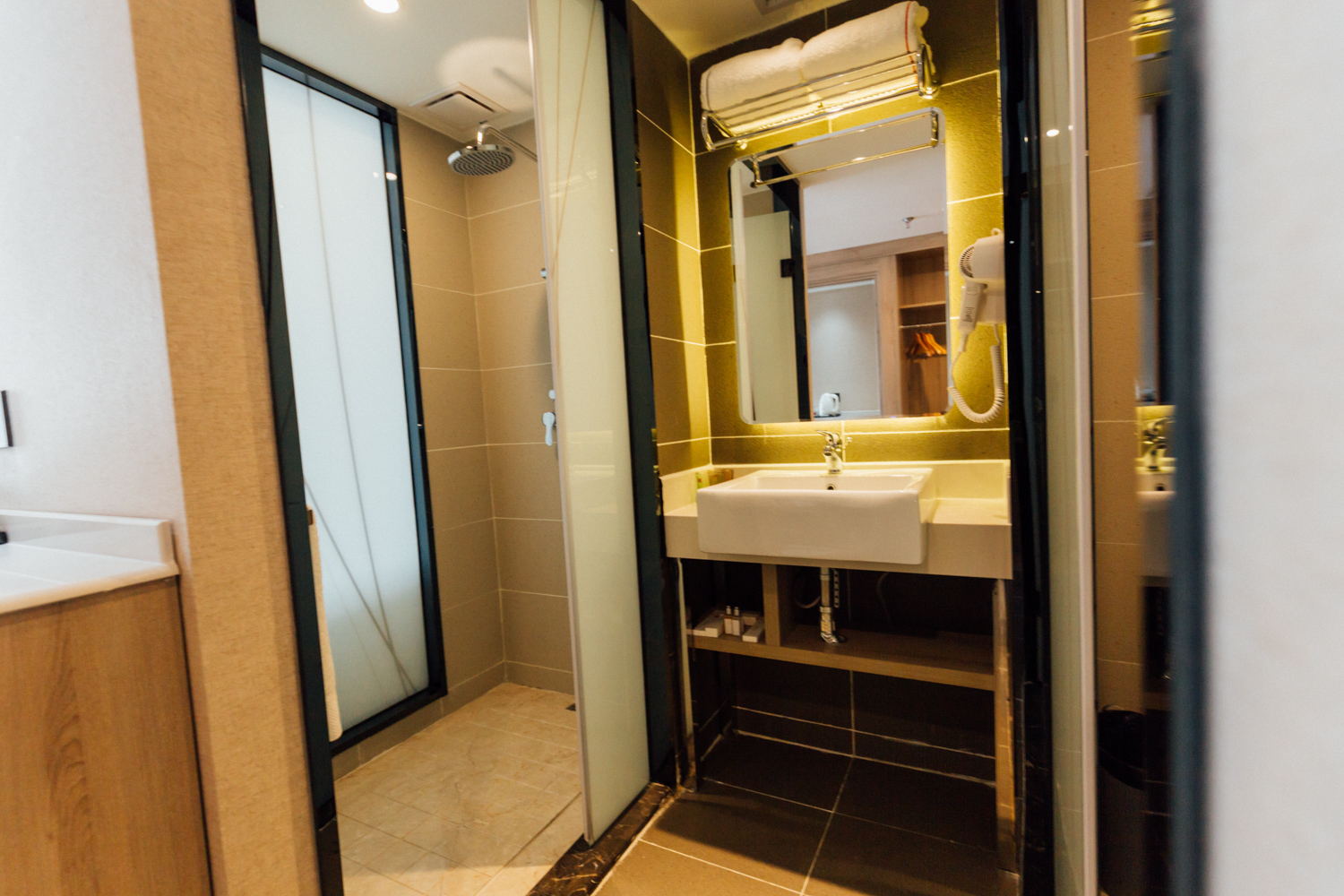 Shankee Hotel (Handan Fengfeng Mining BinYue International) - Tap to explore photos
