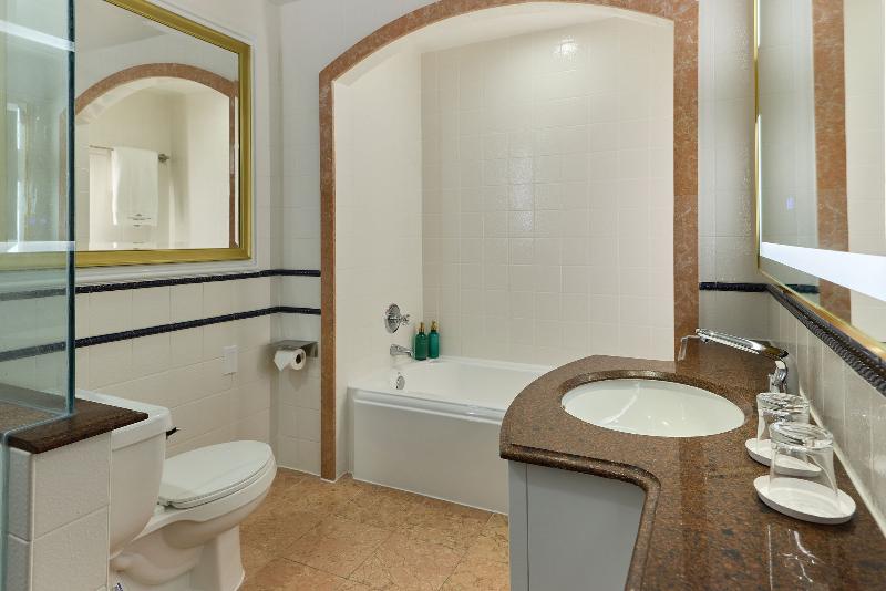 British Colonial - Nassau Room Type - Ocean View Double Full