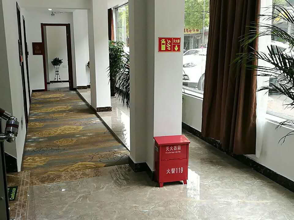 Minglu Business Hotel photo 2