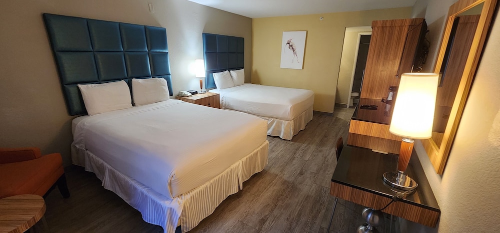Porto Vista Hotel Downtown Room Type - Deluxe Two Queen ADA