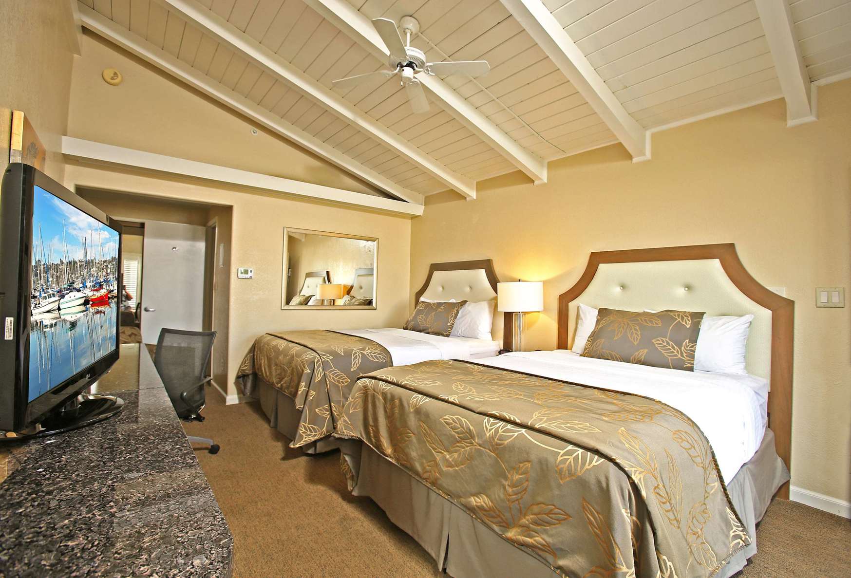 Best Western Plus Island Palms Hotel & Marina Room Type - 2 Queen Beds, Non-Smoking, Interior Entrance, Microwave And Refrigerator, Wi-Fi Best Western Plus Island Palms Hotel & Marina Room Type - 2 Queen Beds, Non-Smoking, Interior Entrance, Microwave And Refrigerator, Wi-Fi