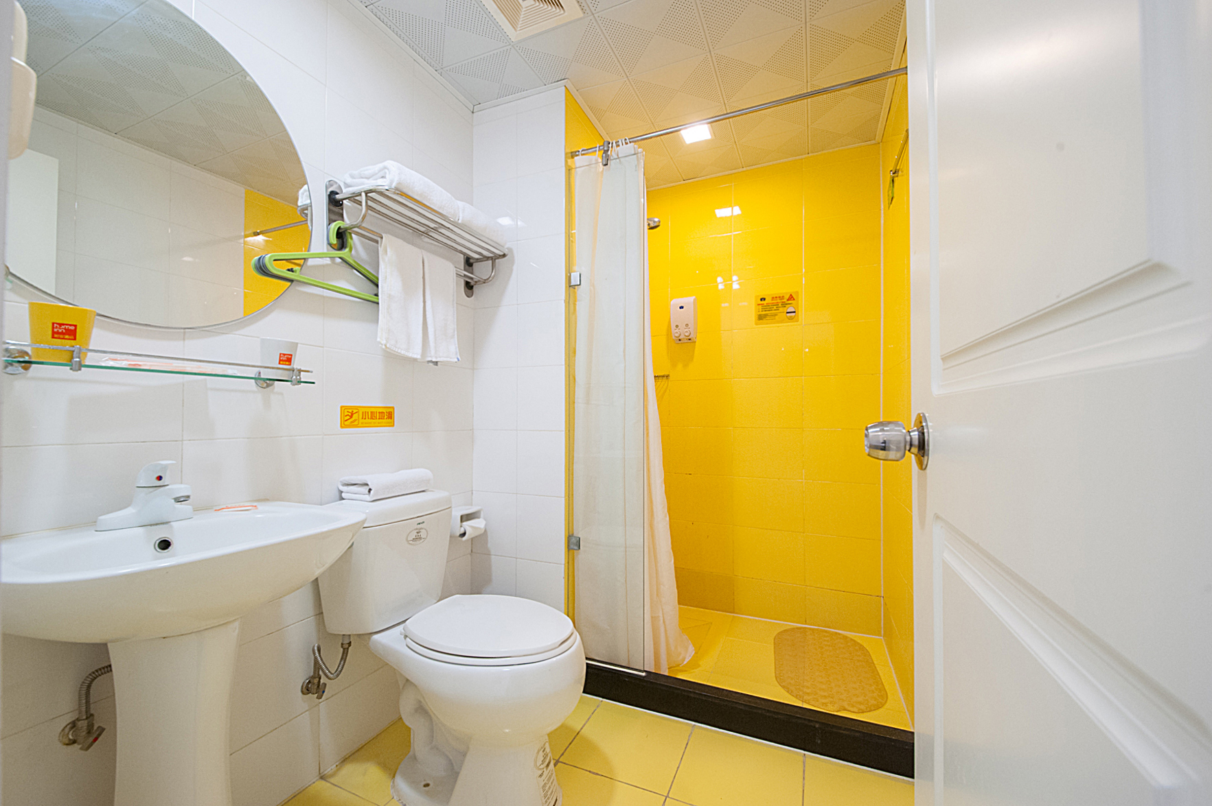 Vienna 3 Best Hotel (Jianhu Xiangyang Road) - Tap to explore photos