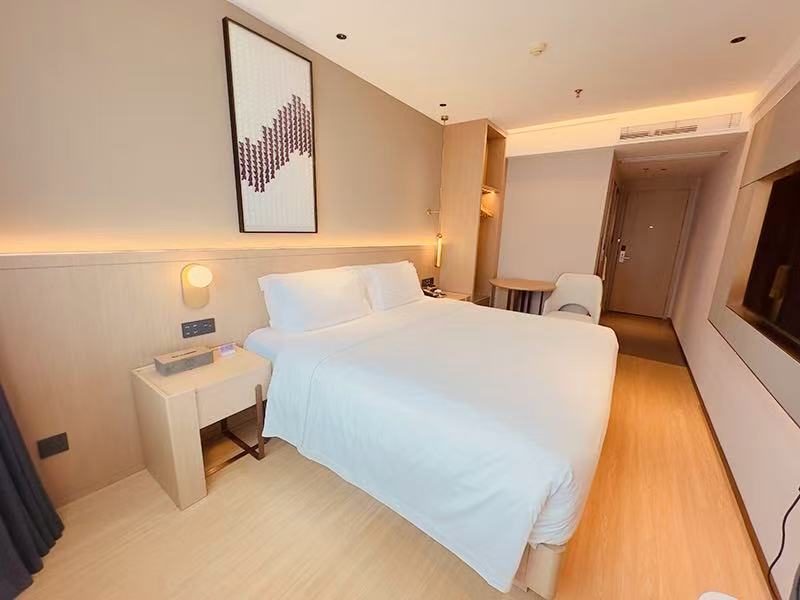 Lavande Hotel (Zhuanghe Xiangyang Road) - Tap to explore photos
