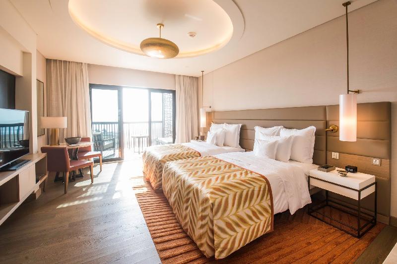 InterContinental Fujairah Resort Room Type - Classic Room with Garden View