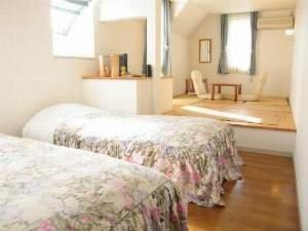 Others 3, Country Inn Galley, Itō