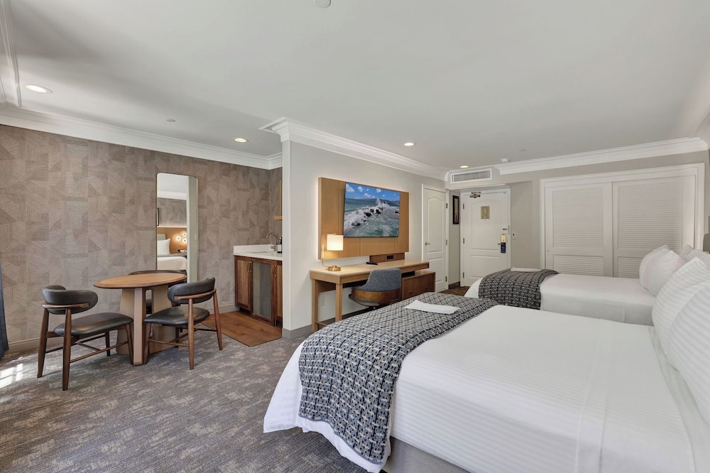 Best Western Plus Sunset Plaza Hotel Room Type - ROOM, 2 QUEEN BEDS