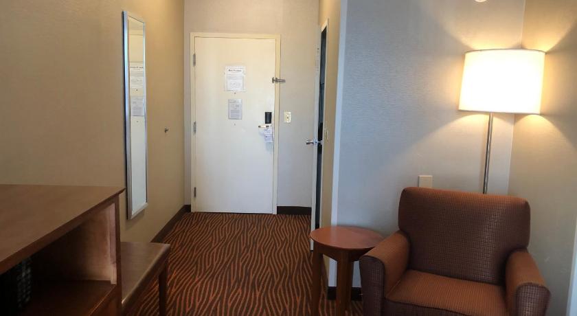 Best Western Executive Hotel Of New Haven - West Haven - Tap to explore photos