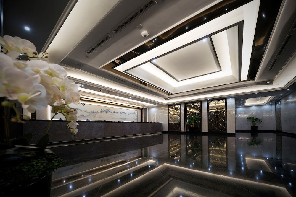 Lobby:1000px
