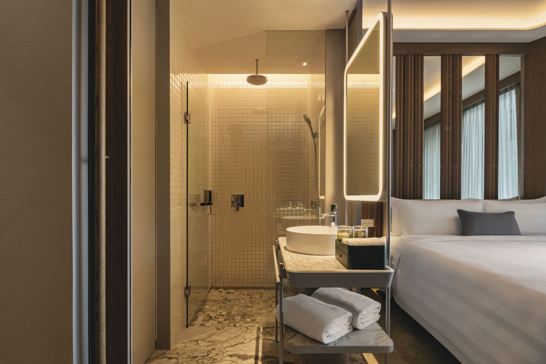Pan Pacific Orchard Room Type - Room PREMIER