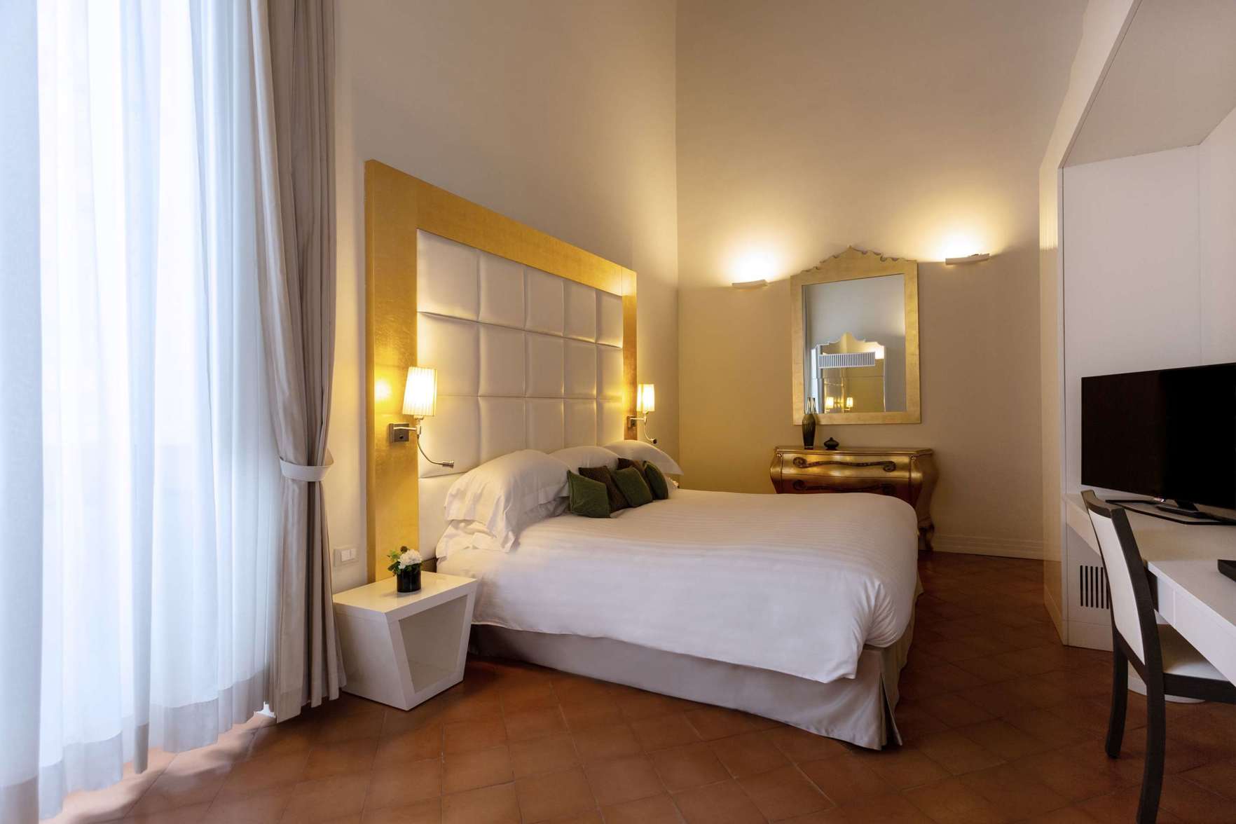 Palazzo Caracciolo Naples Room Type - Deluxe King Room